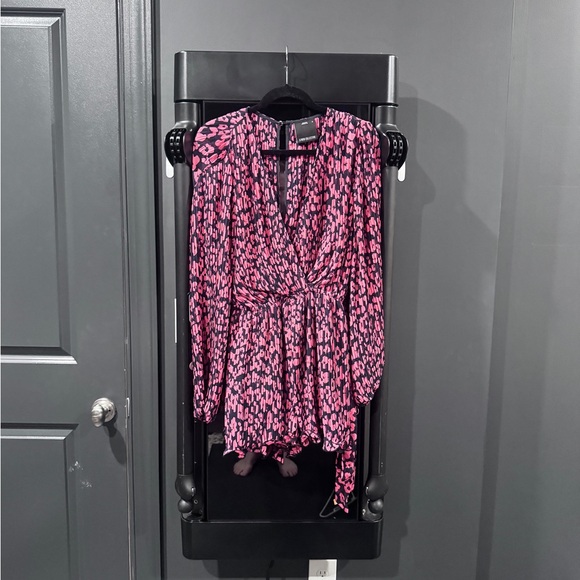 C/MEO Collective Pink and Black Pleated Dress - Picture 3 of 6